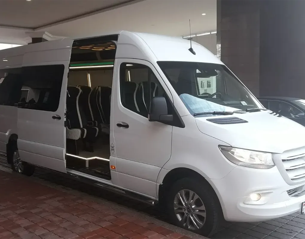 Mercedes-Benz Sprinter-20